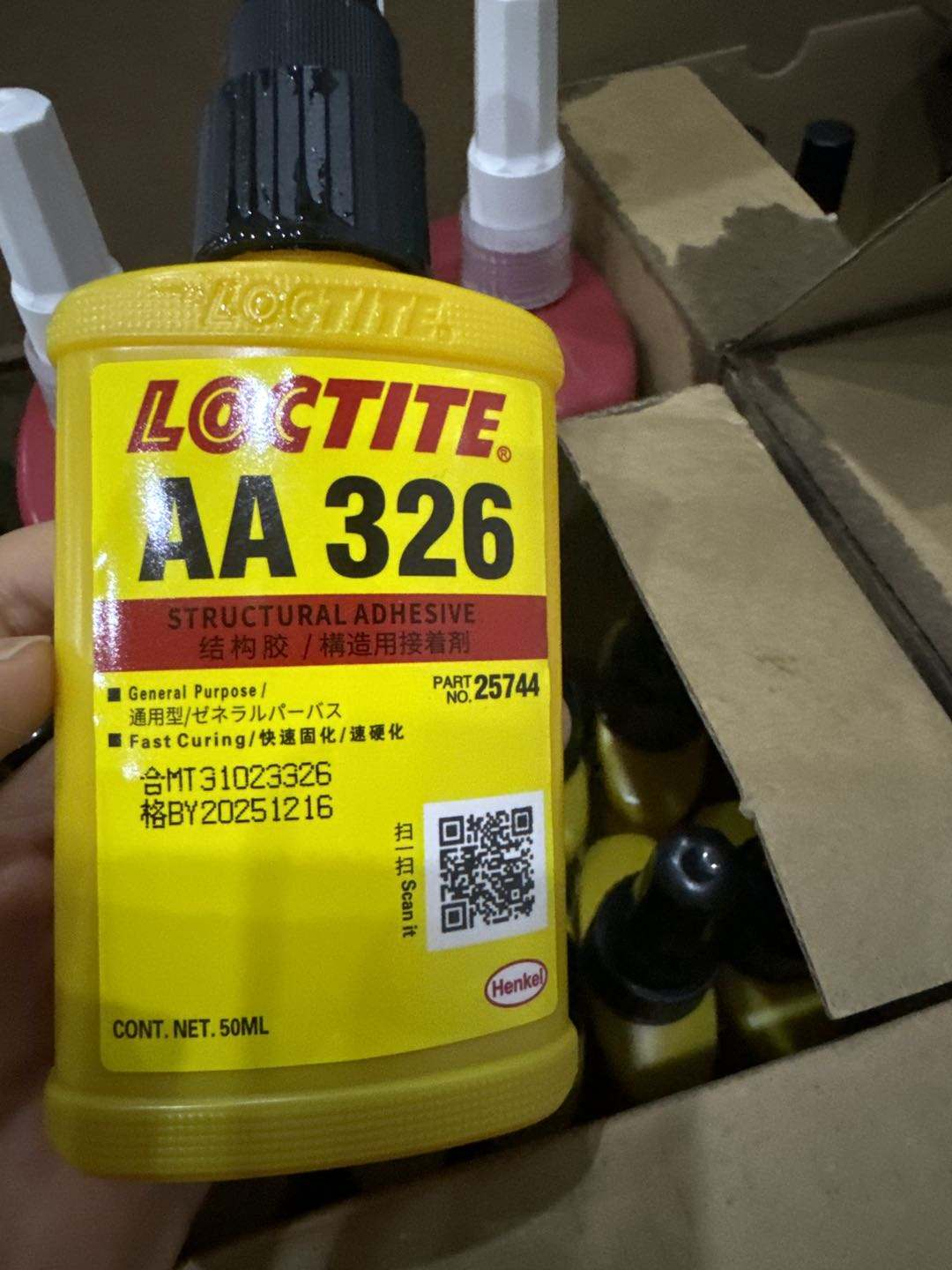 FM25 Loctiter Henkle AA326 50Ml Lem Struktural Perekat Akrilik Viskositas Sedang untuk Penyembuhan Cepat dan Kekuatan Geser Tinggi