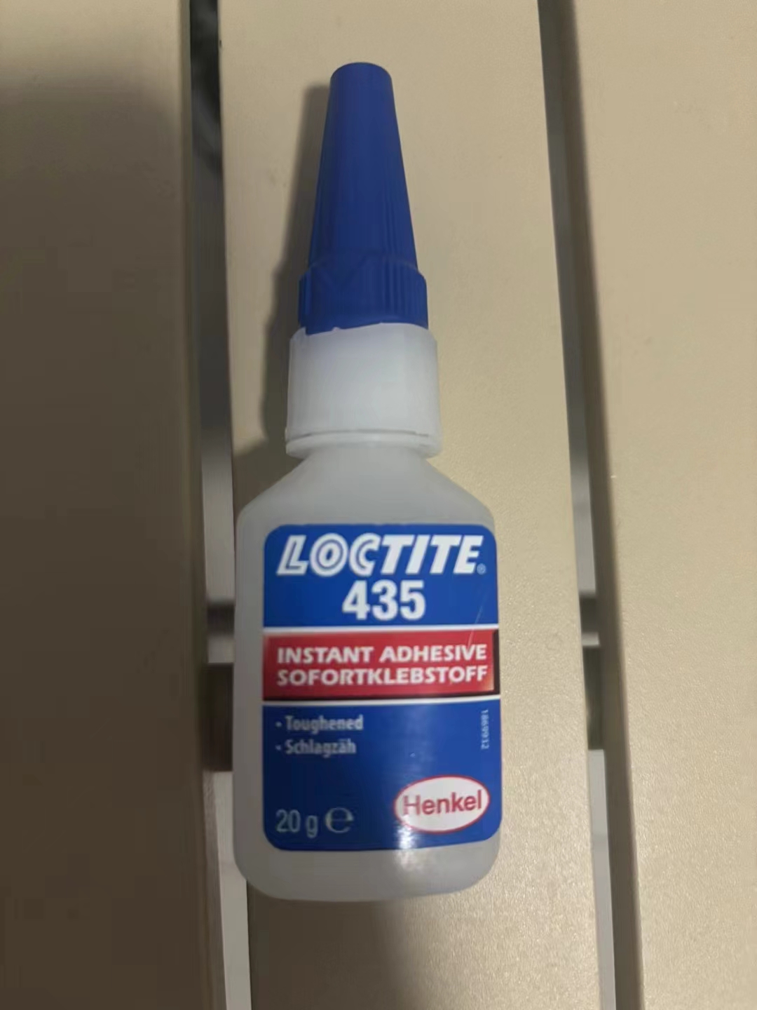 FM33 Ethyl Cyanoacrylate Loctite 435 Lem Perekat Cepat Karet yang Dikeraskan